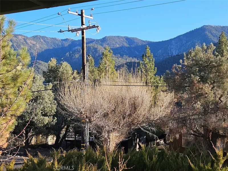 16705 Aleutian Drive photo 2