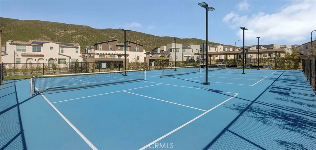 Interior 4