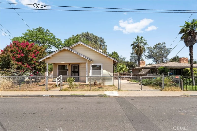 2350 Mesa Avenue photo 2