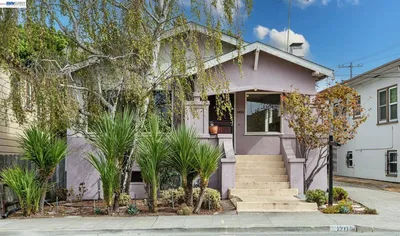 1211 Cedar St