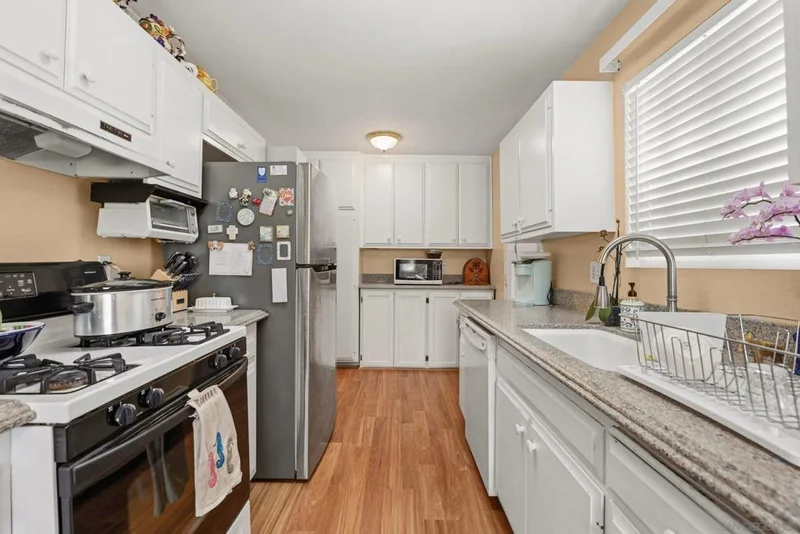 3719 Mira Pacific Dr photo 2