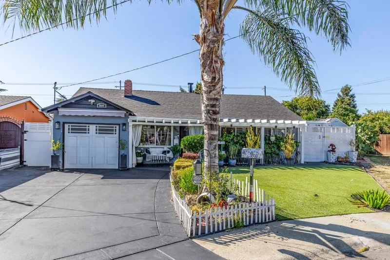 3609 Kenyon Court
