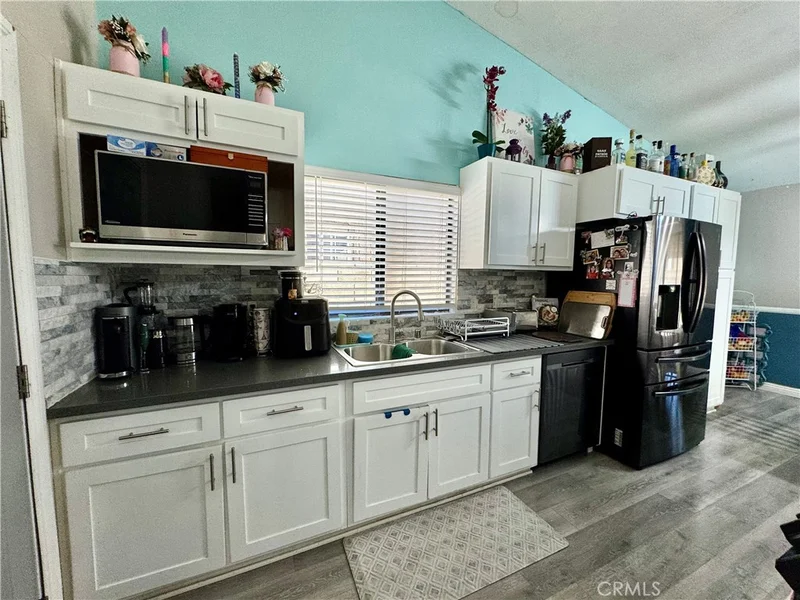 Photo 2 of 1308 W Avenue H8