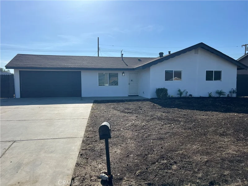 10807 Dumond