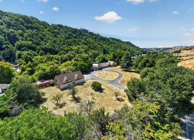 25489 Palomares Road photo 2