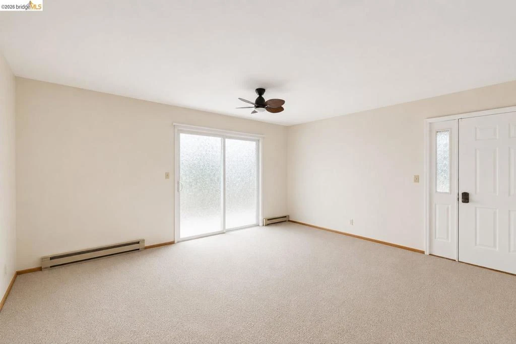 Interior 4