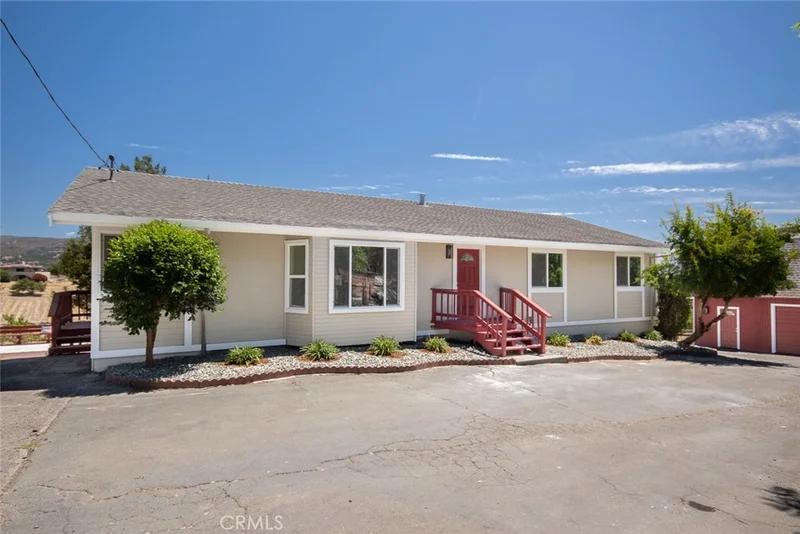 Photo 2 of 1111 Hardman Avenue