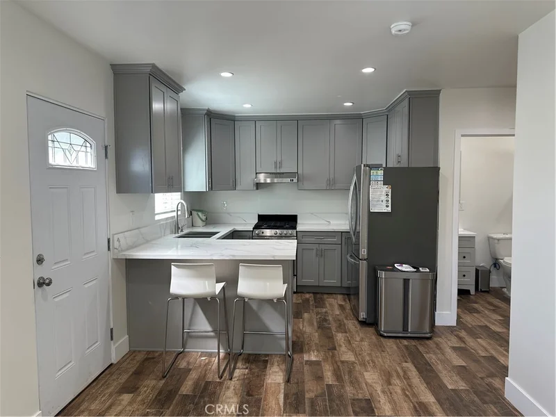 14325 Martha Street photo 2