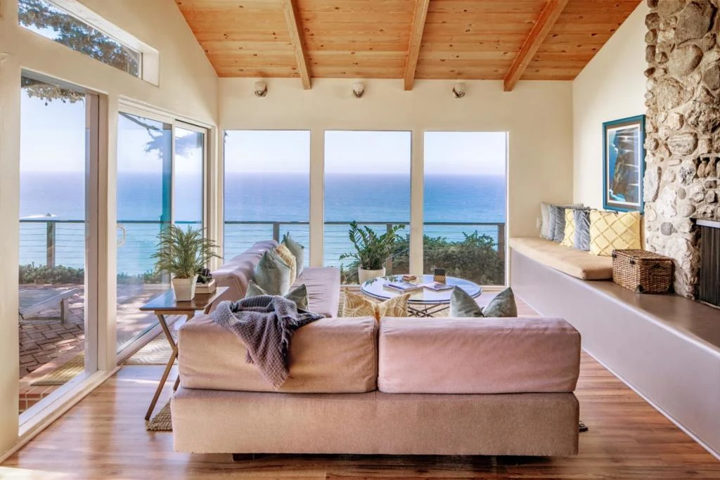 Interior 2