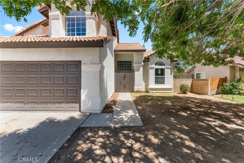 709 Whitlatch