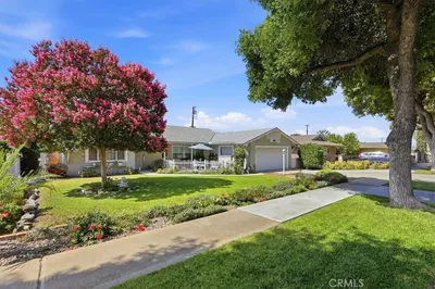614 Azure Court photo 2