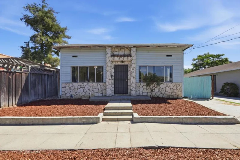 188 N 18th Street photo 2