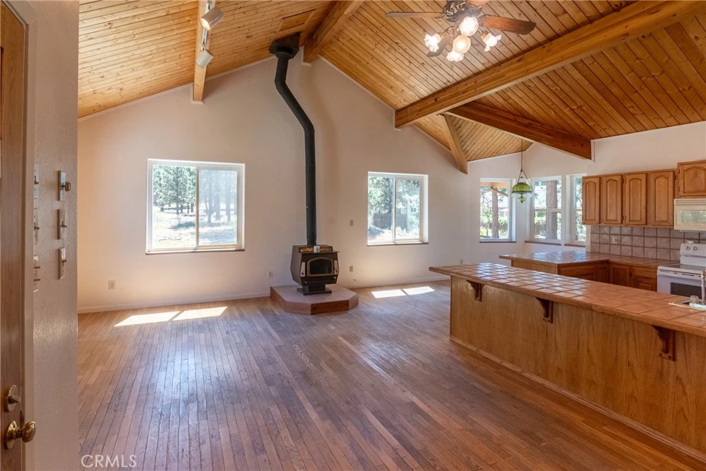 Interior 3