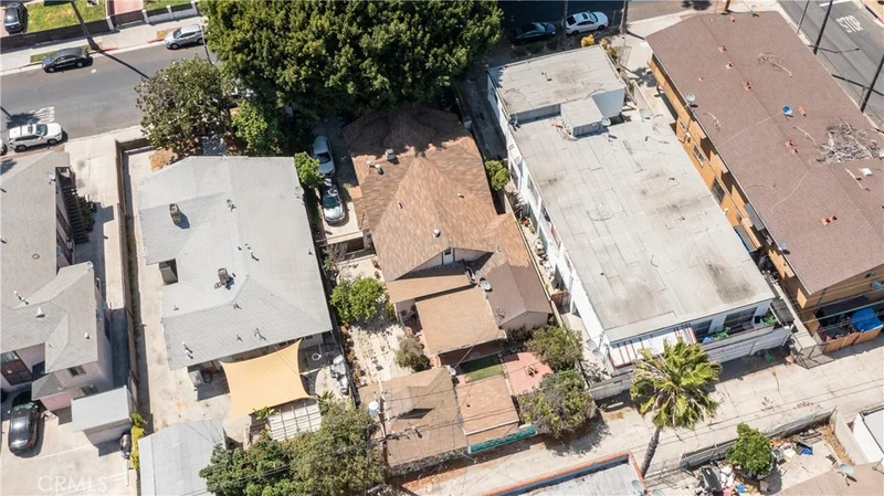 142 N Vendome Street photo 2