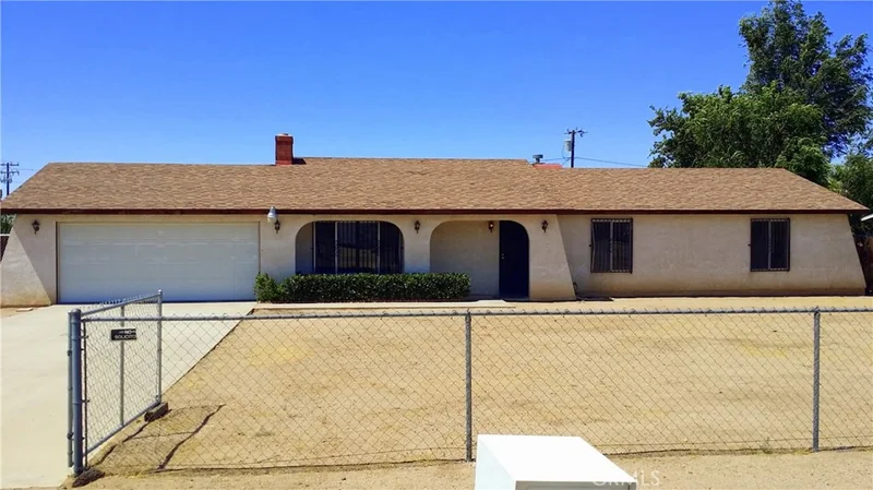14734 Gravilla Road photo 2