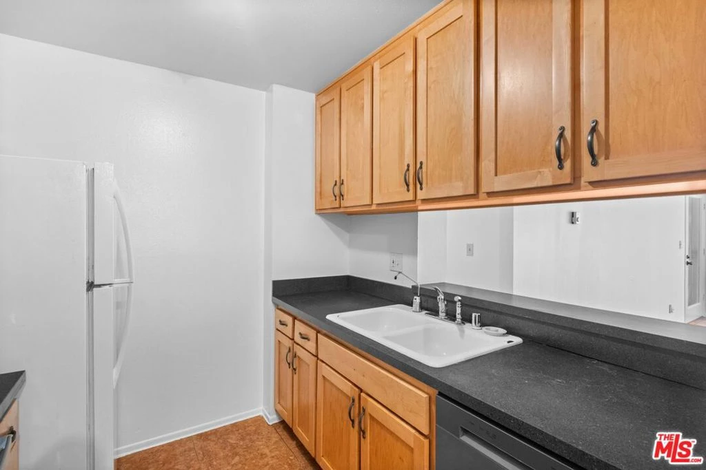 Interior 3
