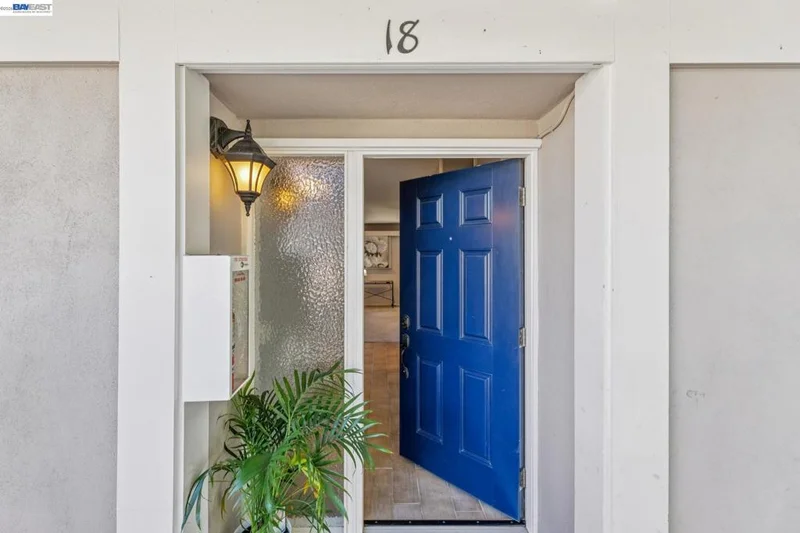 2133 Donald Dr 18