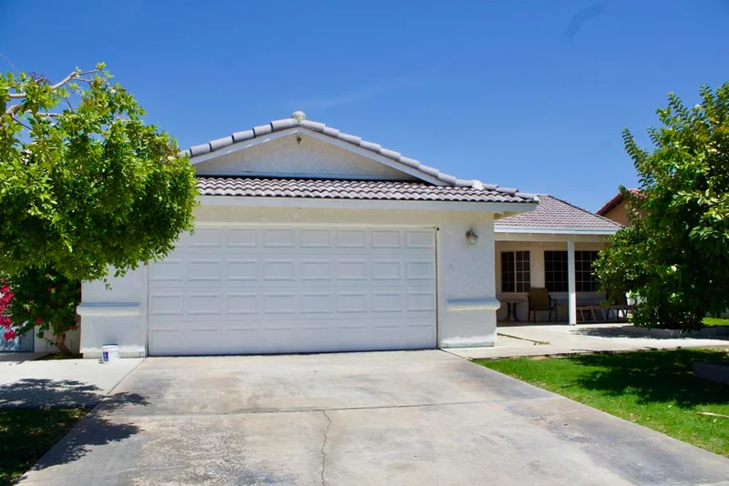 30650 Avenida Del Yermo