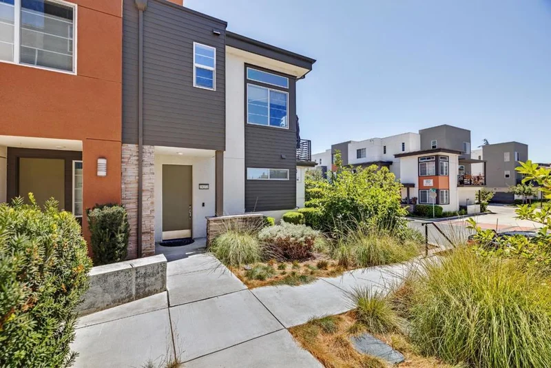 29272 Hub Lane