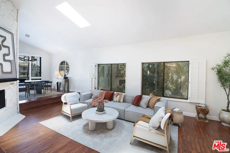 1434 Greenfield Avenue 303