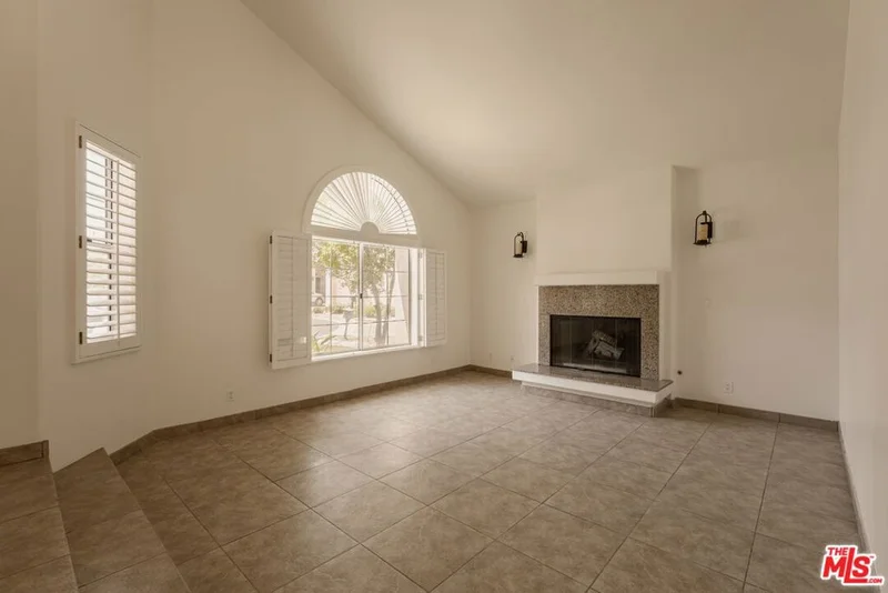 17323 San Jose Street photo 2