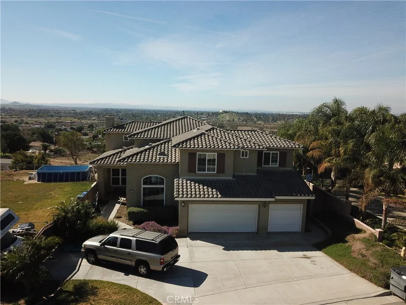 5505 Sunset Ridge Drive