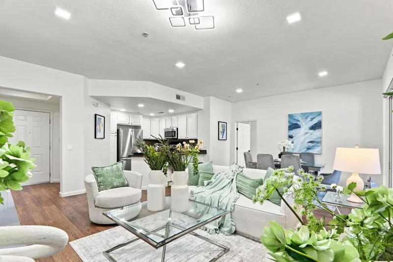 Photo 2 of 700 S Abel Street 101