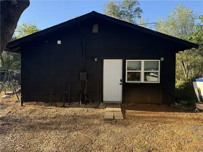 1448 Mistletoe lane photo 2