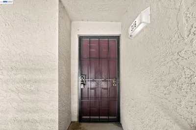 29588 Vanderbilt St 316 photo 2