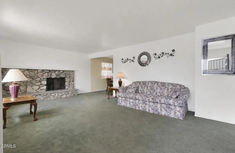 125 W Bard Road photo 2