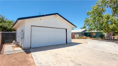 45007 Logue Court photo 2