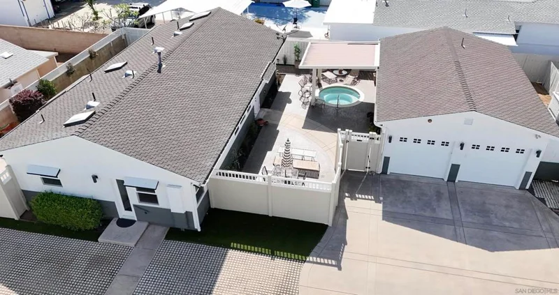 1011 13 Knowles Ave photo 2