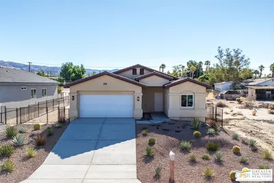16288 Avenida Rambla