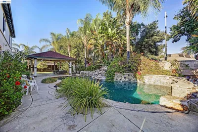 1708 La Pergola Dr photo 2