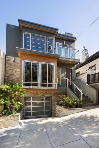 525 28th Street photo 2