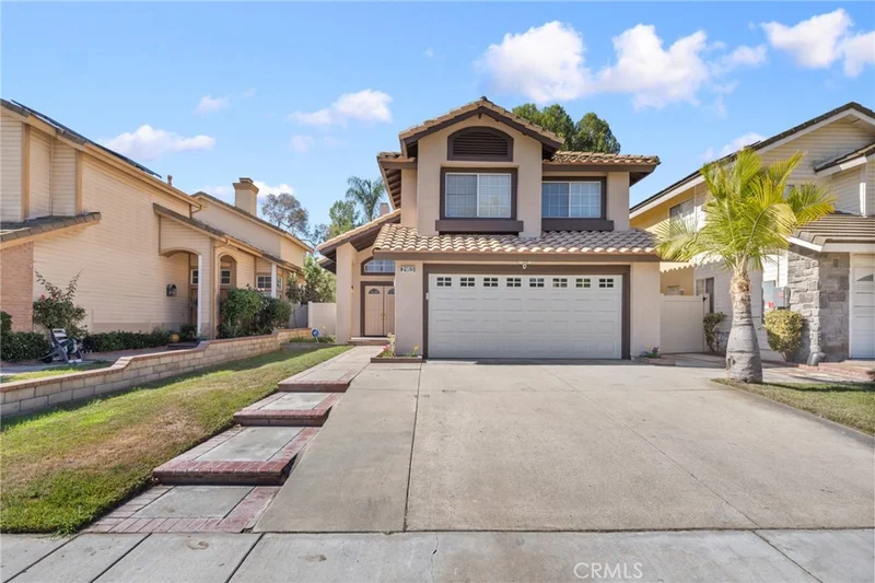 2163 Sun Ridge Drive photo 2
