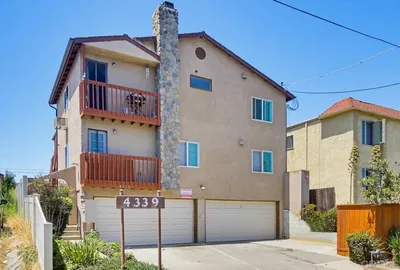 4339 Rialto Street 6