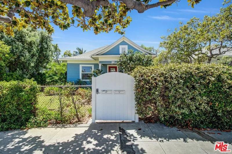 1328 10th Street photo 2