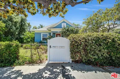 1328 10th Street photo 2