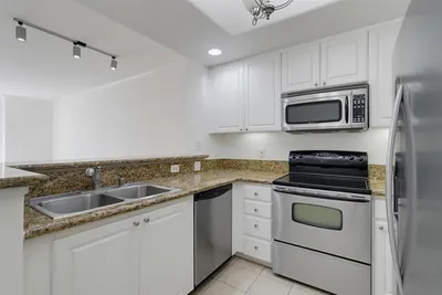 4175 Executive Dr G205 photo 2
