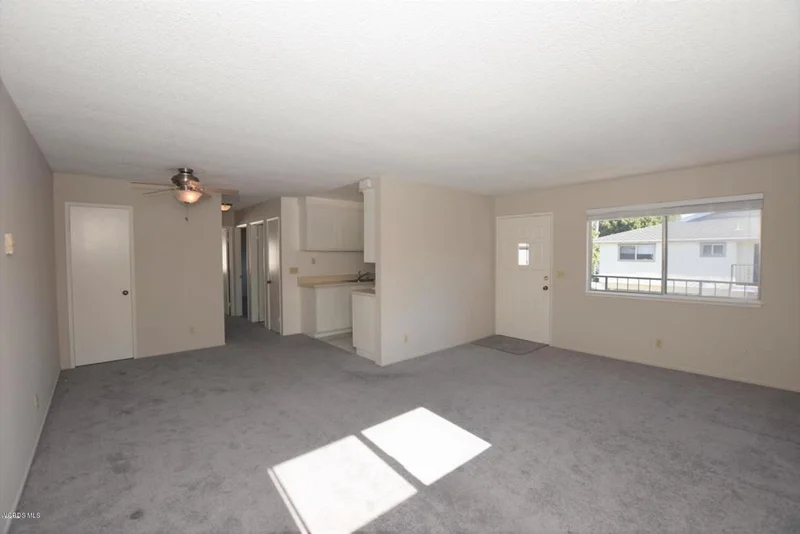 2670 Victoria Avenue photo 2