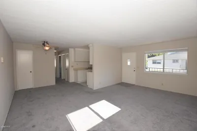 2670 Victoria Avenue photo 2