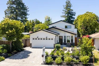 2886 Emerson Street photo 2