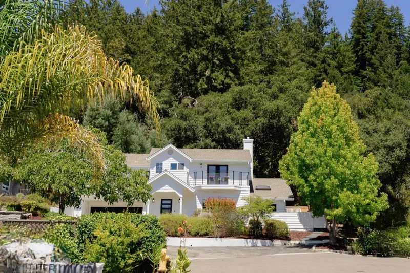 31 Dunslee Way