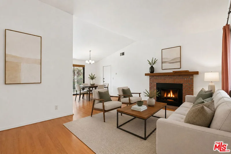 7042 Jon Allan Drive photo 2