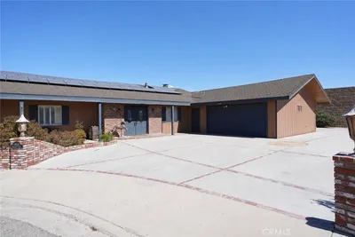 1041 Antelope Lane photo 2