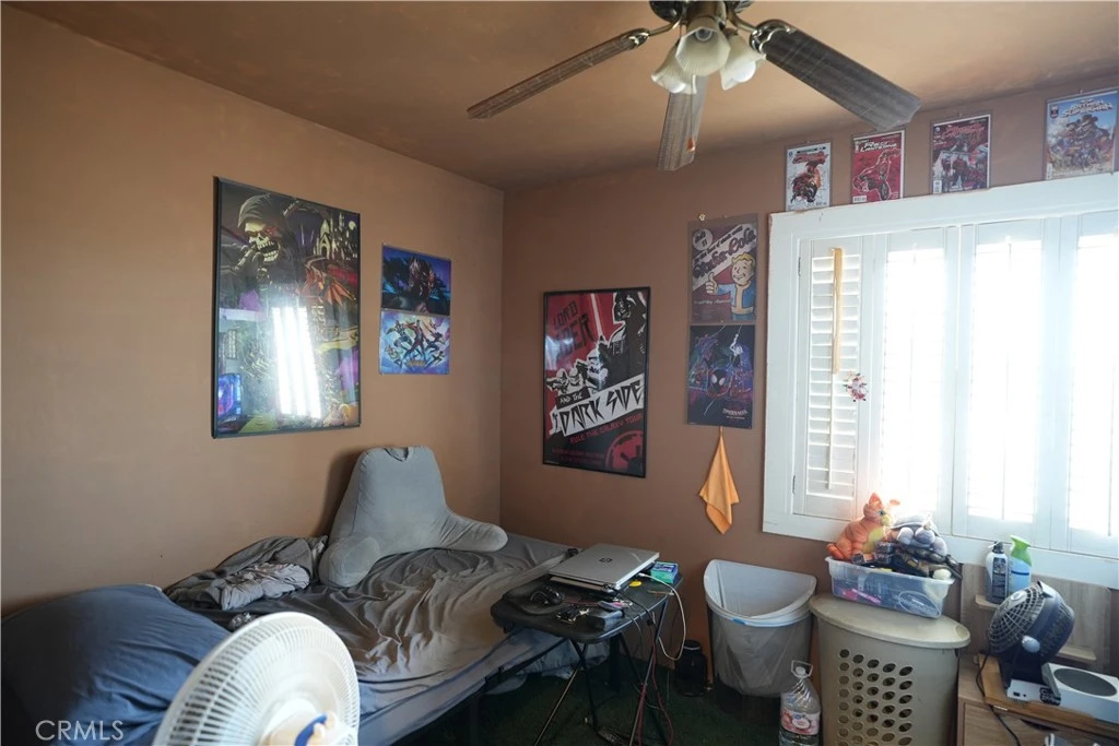 Interior 4