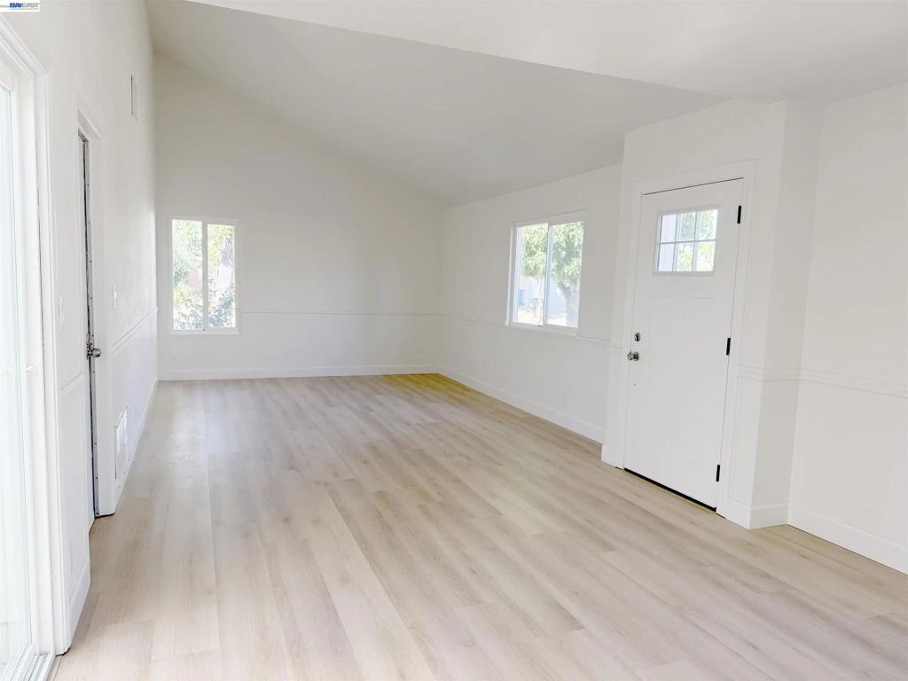 Interior 2