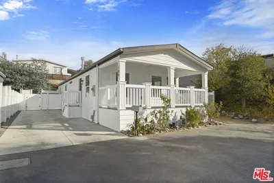 30473 Mulholland Hwy 109 photo 2