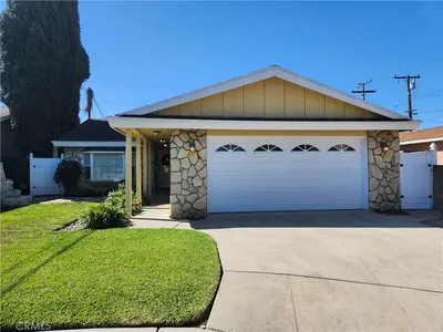 8438 Byers